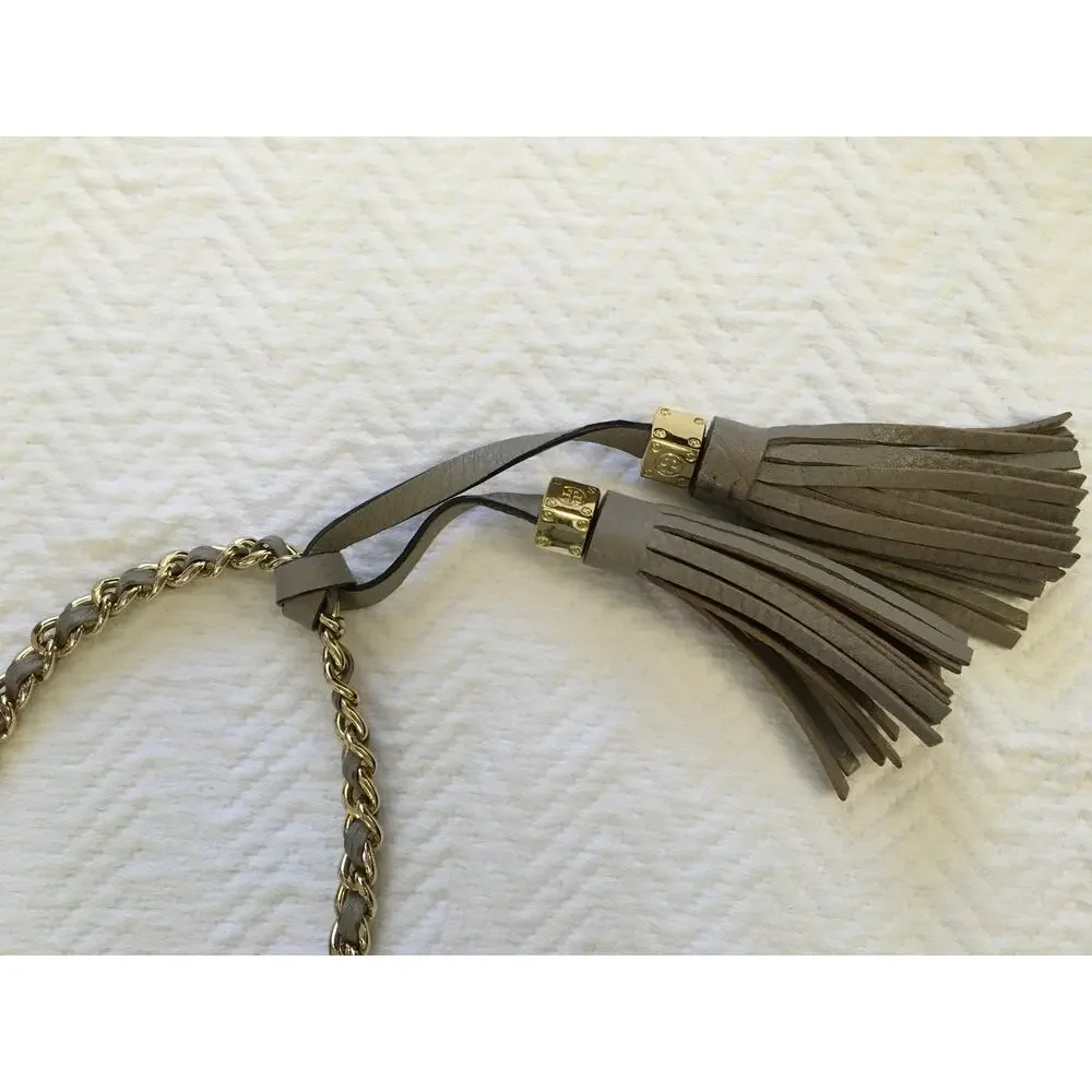 Tory Burch Pebbled Leather Shoulder Bag in Light Gray with Gold Hardware - Picture 15 of 15